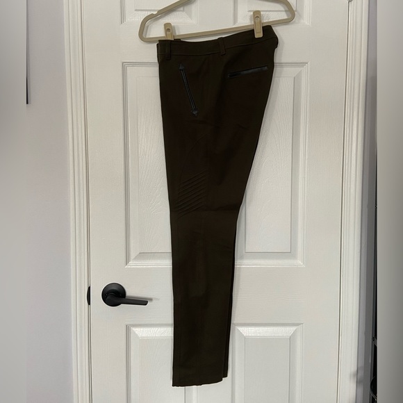 Women’s S. Oliver Slim Dark Olive Pants (10) - Picture 1 of 3